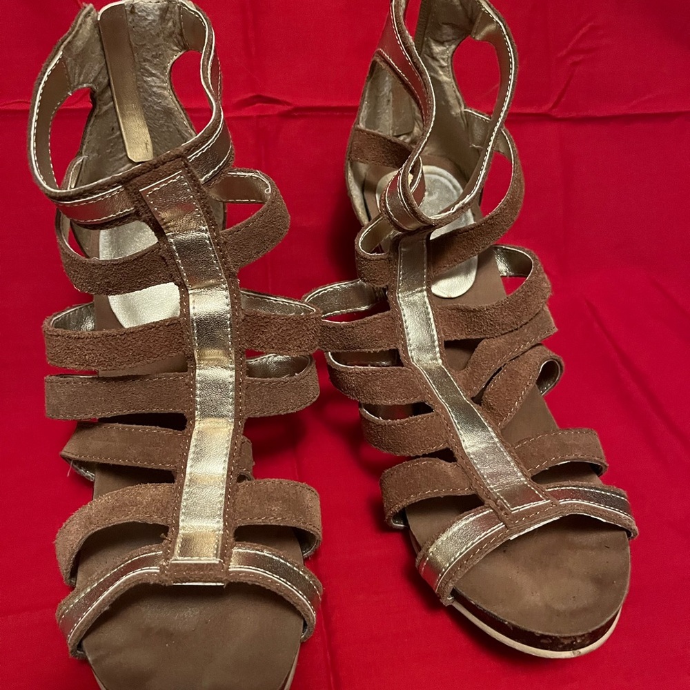 Elegant Brown and Gold Strappy Sandals